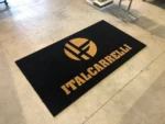 Zerbino in cocco su misura con logo intarsiato - immagine 2